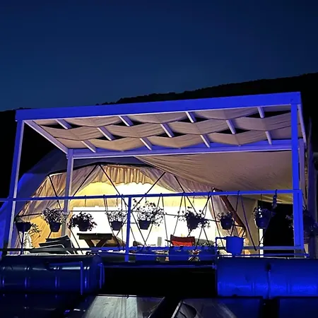 Skydome Апартаменти *